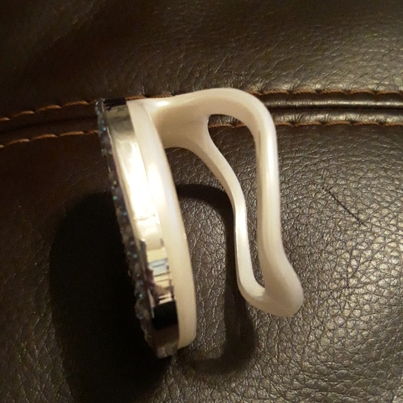 SOLD Wallflower Plug, Soap Holder, & Car Visor Clip - Picture 9 of 10